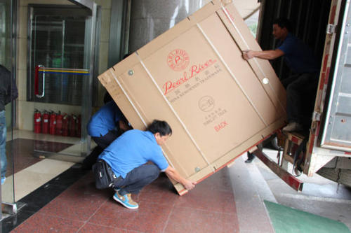 秀洲钢琴贵重工艺品无忧运